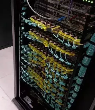 详细整理机房布线工艺，如何让汇总的弱电线缆更加整齐美观(图2)